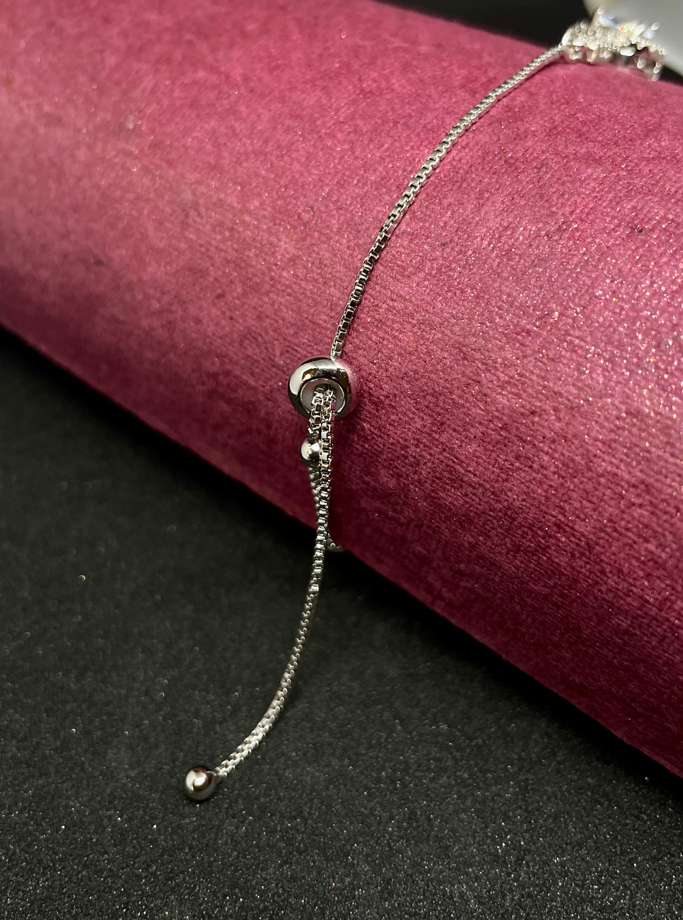 Regal Teardrop Chain Bracelet